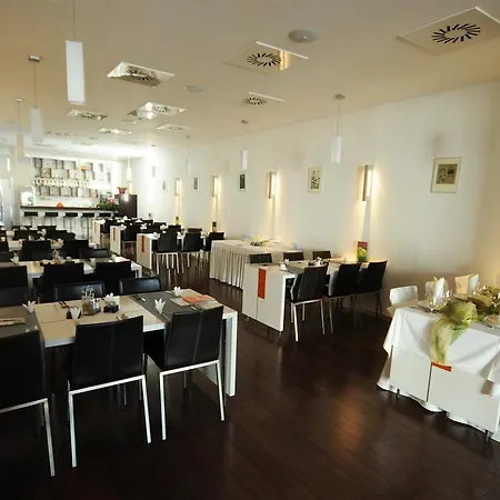 فندق Design Preuge بريفيدزا